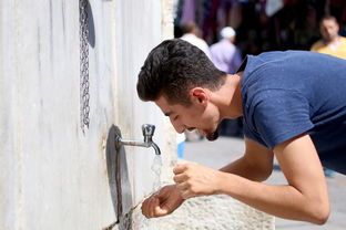 预产期到了还没生可以剥膜引产吗？
